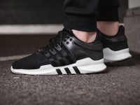 Adidas EQT Support ADV, o variantă bună pentru outfiturile din acest sezon