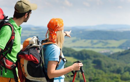 Vacanta de vara este foarte aproape si, cu siguranta si-ai planificat o serie de excursii de weekend sau mai lungi. Oriunde ai merge, ai nevoie de un rucsac de tura in care sa iti poti pune strictul necesar pentru plaja, pentru excursiile scurte pe munte, sau pentru plimbarile lungi prin orase noi pe care abia […]