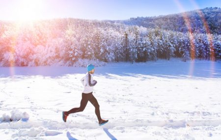 Concursurile de trail running sau de alergare montană sunt din ce în ce mai populare și reușesc să adune tot mai mulți sportivi amatori care, pe măsură ce evoluează devin foarte atenți și la echipament. Pantofii sport sunt esențiali pentru siguranță și susținerea performanței în alergările montane, așa că Adidas Terrex Swift GTX vin ca […]